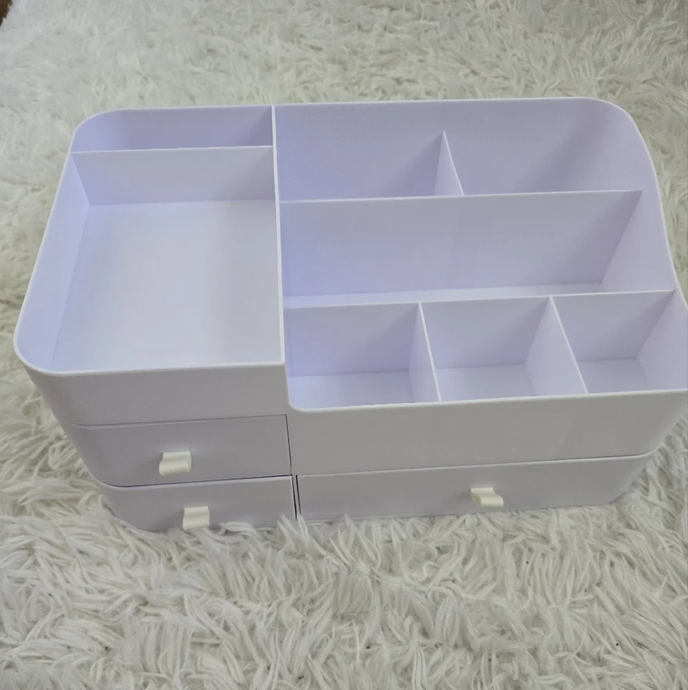White Makeup Organizer